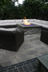 Backyard outdoor living spaceBackyard outdoor living space_840jpg